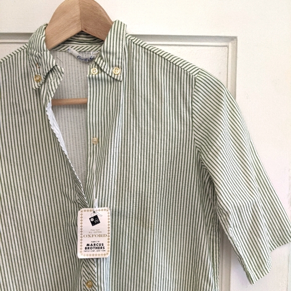 Vintage Tops - Vintage Striped Button-up